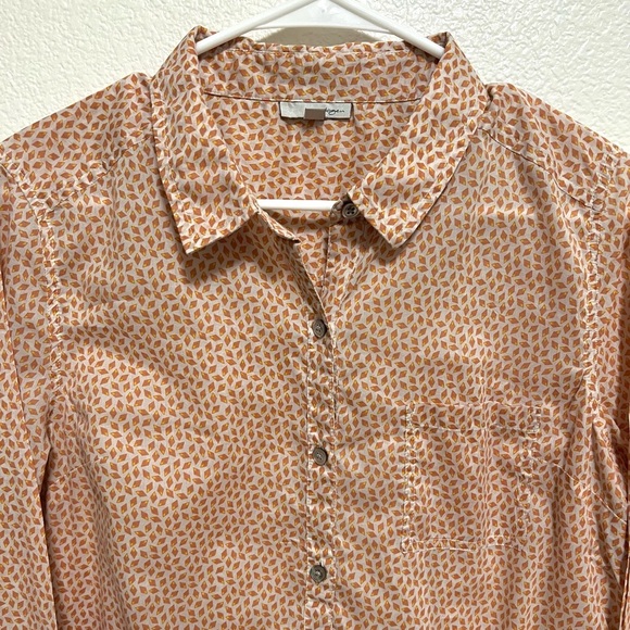 Halogen (Nordstrom) Women’s Button Down Blouse, Medium - Picture 2 of 7